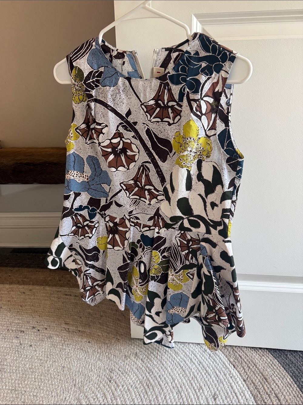 Marni Sleeveless Floral Peplum Top in Multi-Color Size 40